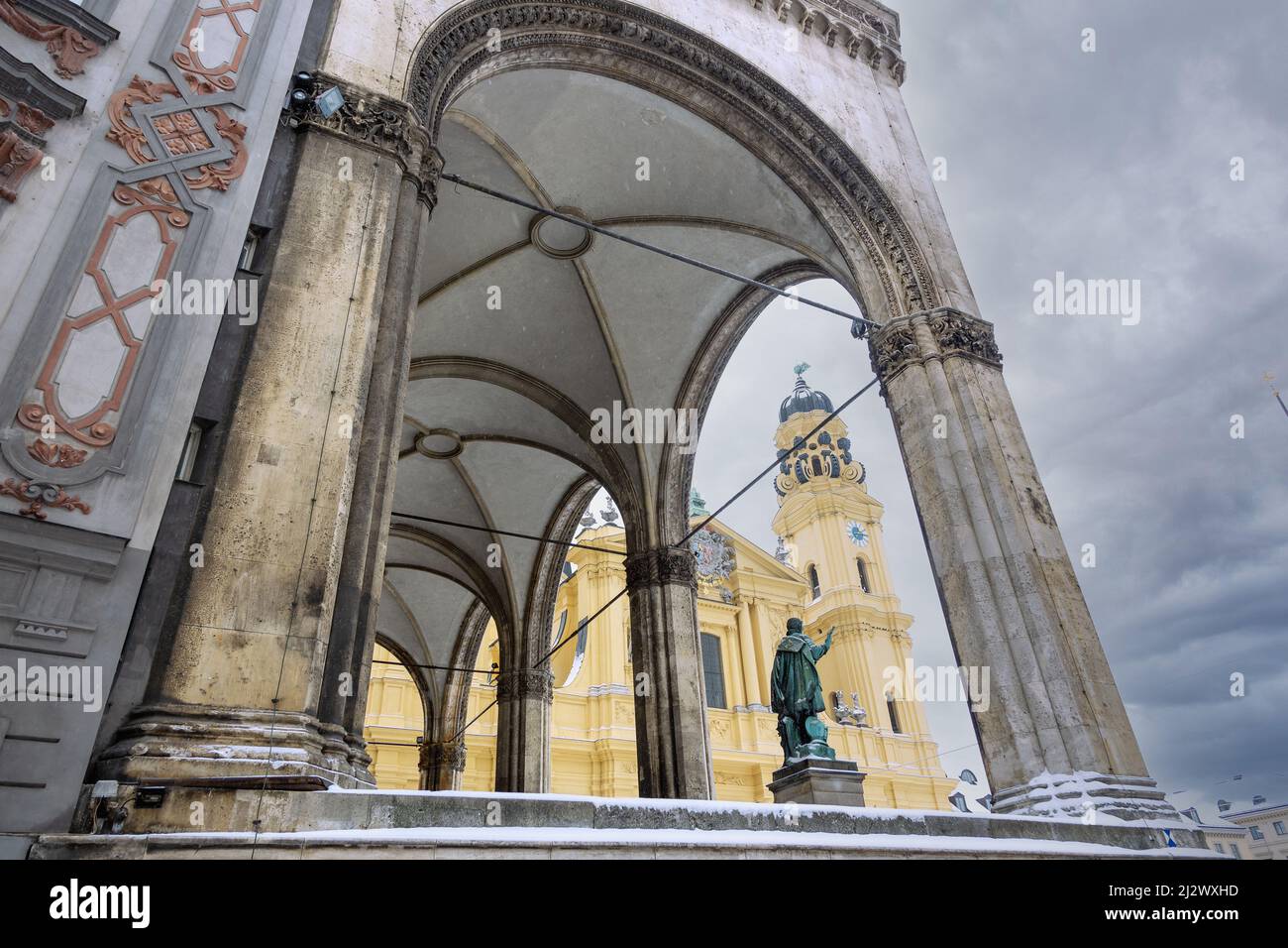 Munich; Feldherrnhalle, Theatinerkirche St. Kajetan Stock Photo