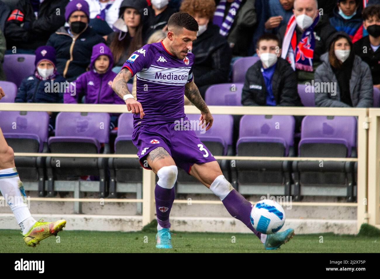 Gonzalez Fiorentina carries the ball during the italian soccer Serie A  match ACF Fiorentina vs Empoli FC on April 03, 2022 at the Artemio Franchi  stadium in Florence, Italy (Photo by Valentina