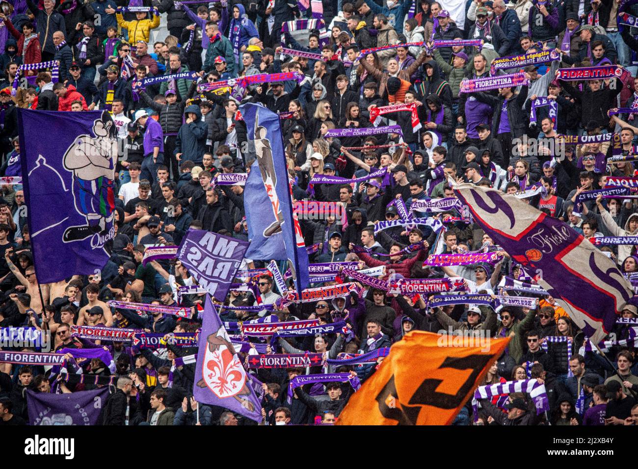 Florence, Italy. 03rd Apr, 2022. Nicolas Gonzalez (ACF Fiorentina)  celebrates after scoring a goal during ACF Fiorentina vs Empoli FC, italian  soccer Serie A match in Florence, Italy, April 03 2022 Credit