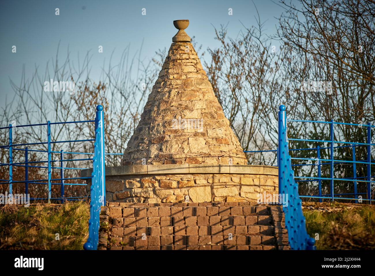 Cottam, Preston, Lancashire. Cottam Way stone statues Stock Photo Alamy