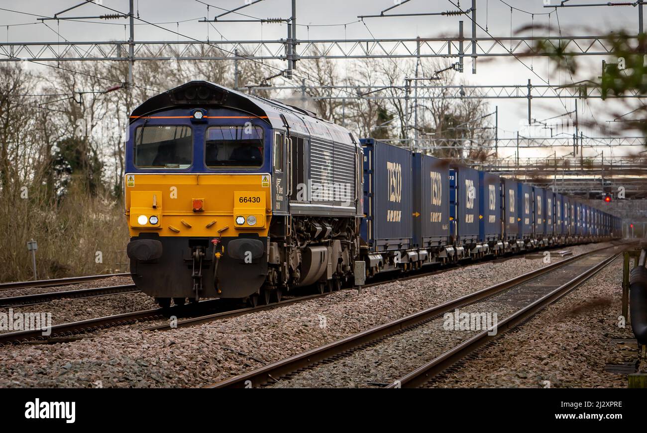 Direct Rail Services class 66 - 66430 heading north with the Tesco train via Cathiron nr Rugby. Stock Photo