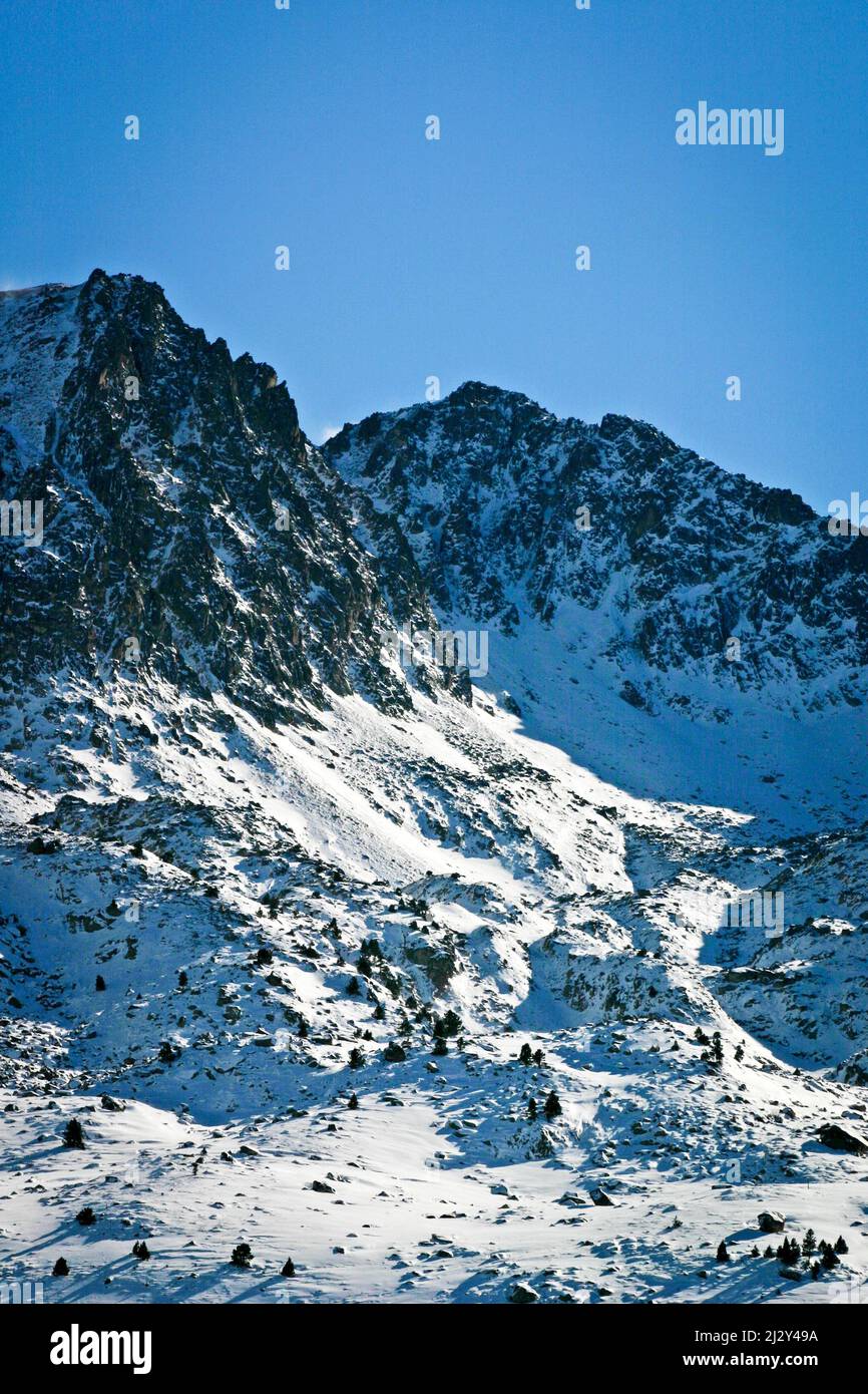 The Pyrenees, France. The snowy peaks of the mountain range that acts as a natural border between the south-west of France and the north-east of Spain Stock Photo