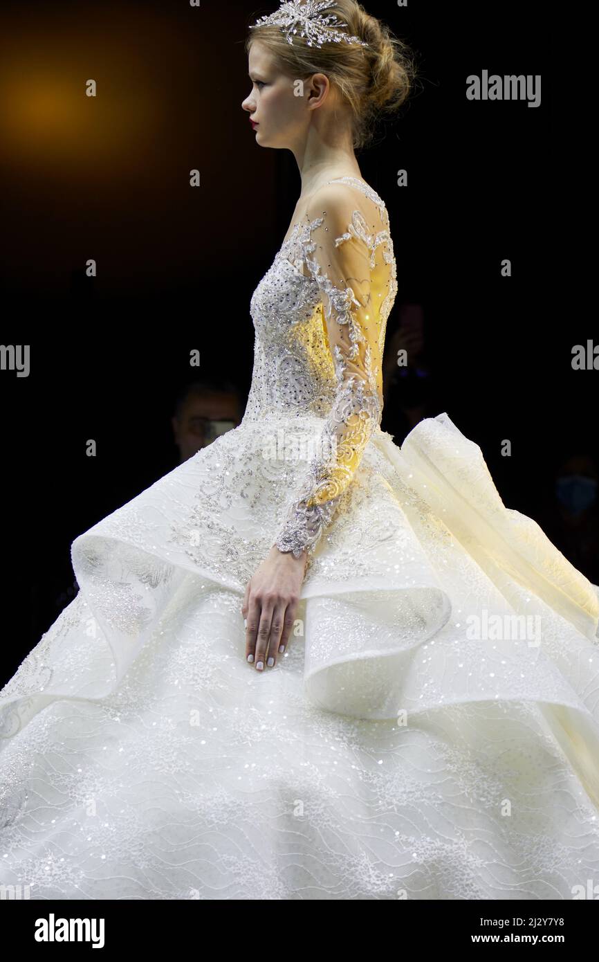MILAN, ITALY - APRIL 3, 2022: Julia Kontogruni fashion show, model on the  catwalk during Milan Bridal Week, Si Sposaitalia Collezioni Stock Photo -  Alamy