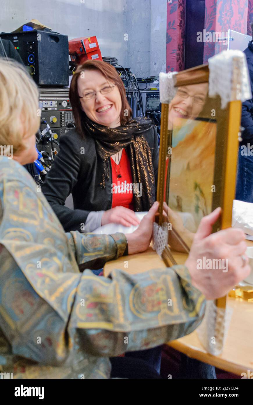 Belfast, Northern Ireland. 13th April 2008.  Antiques Roadshow is filmed at the Titanic Drawing Office, Belfast Stock Photo