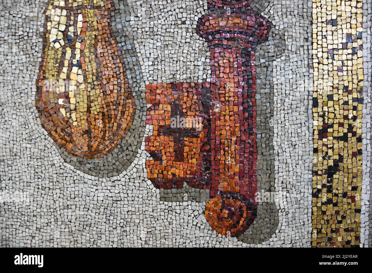 Mosaic in saint peters basilica hi-res stock photography and images - Alamy