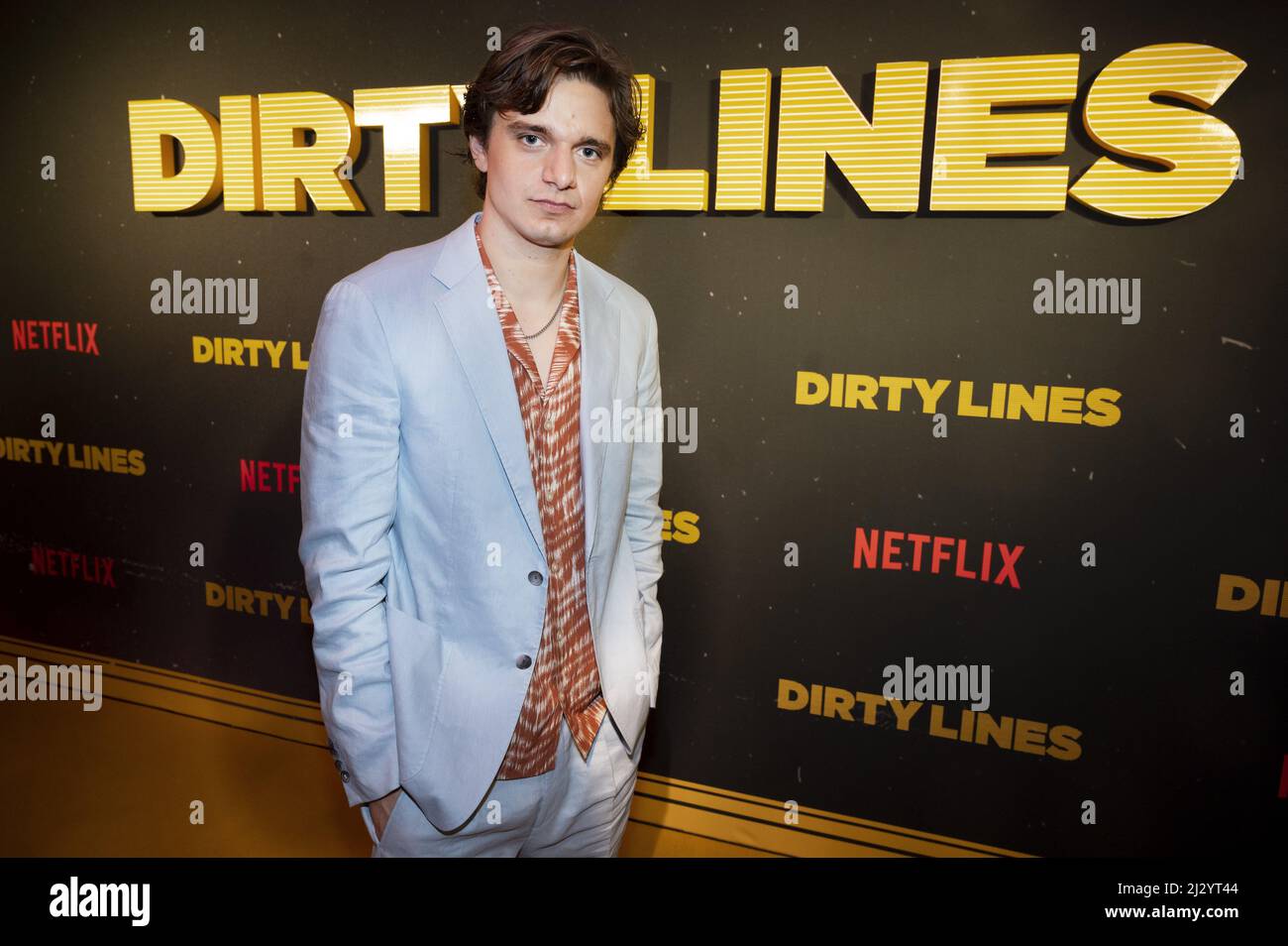 2022-04-04 18:18:26 AMSTERDAM - Chris Peters on the red carpet for the premiere of the Netflix series Dirty Lines. The Dutch series is about life in Amsterdam in the 1980s. ANP KIPPA EVERT ELZINGA netherlands out - belgium out Stock Photo