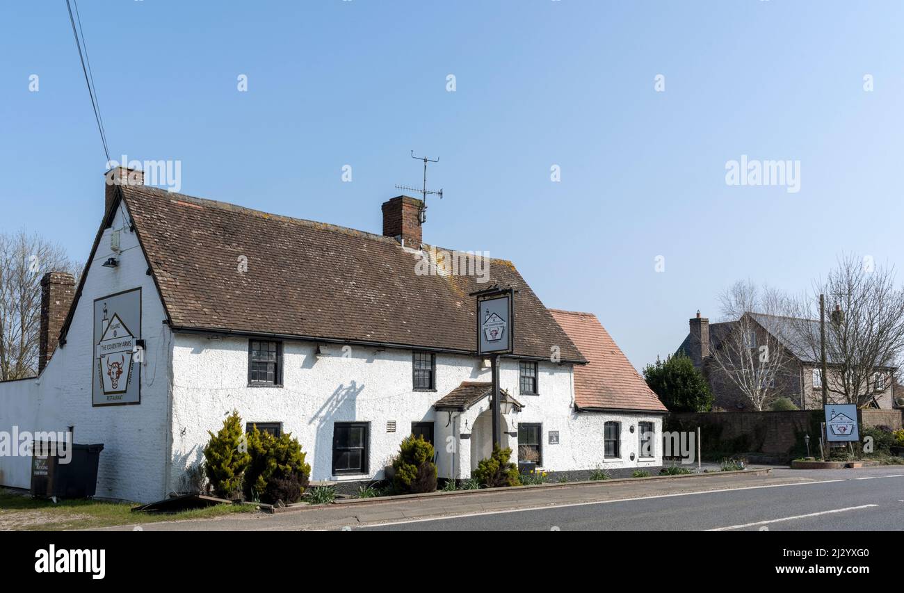 The Coventry Arms public house and restaurant, Mill Street, Wimborne, Dorset, England, UK Stock Photo