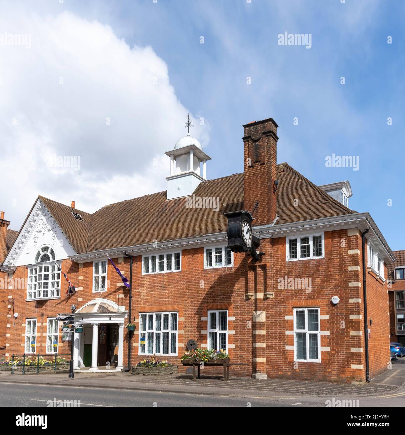 Farnham town council office building hires stock photography and
