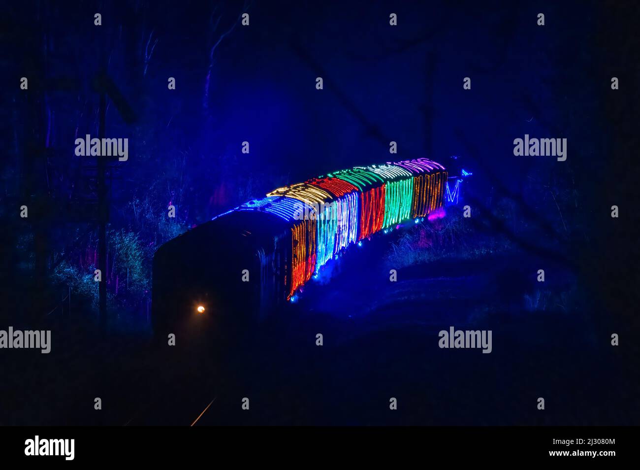 7828 Odney Manor pulling the illuminated 'Winter Lights' Christmas special passenger