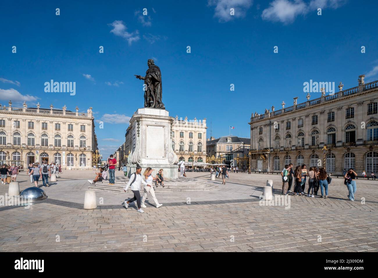 Statue Stanislas I. Leszcynski in front of Hotel de Ville Grand Hotel and Opera House on Place Stanislas, Unesco World Heritage Site, Nancy, Lorraine, France, Europe Stock Photo
