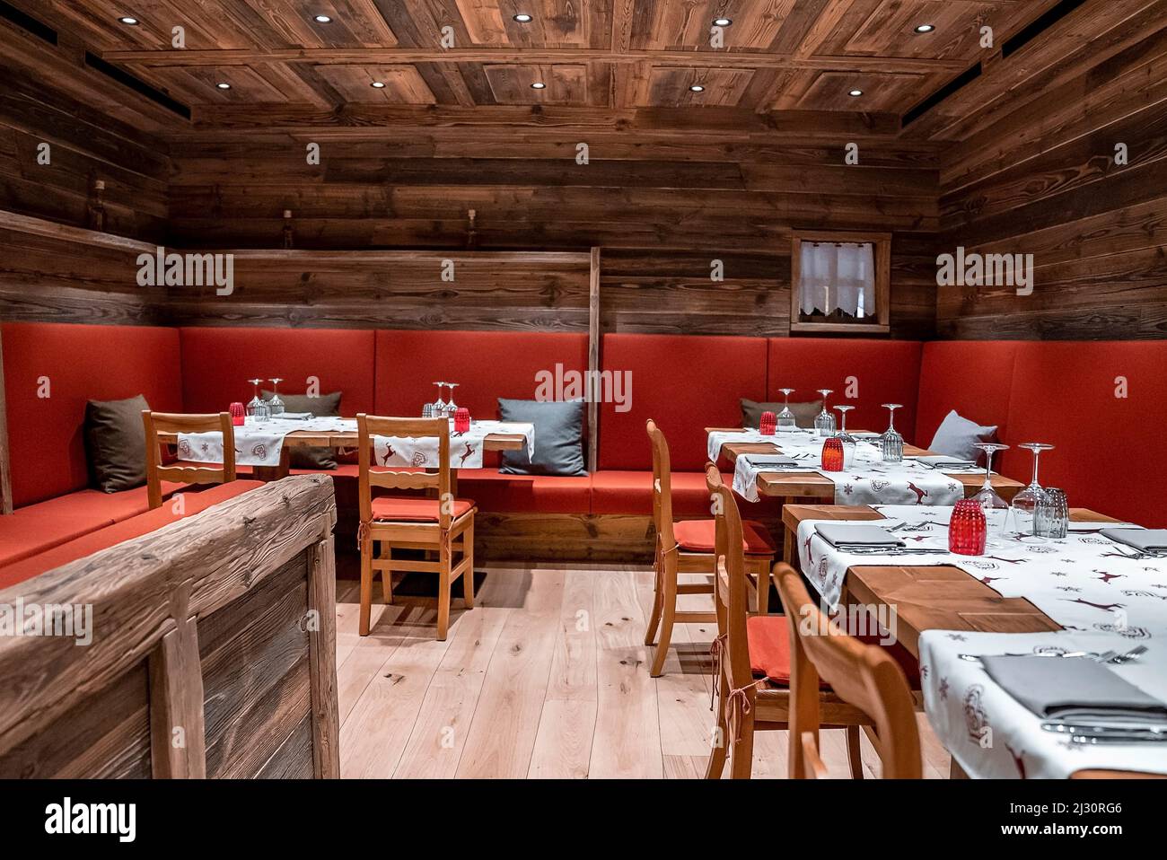 Interior of rustic style dining area at luxurious ski resort Stock ...