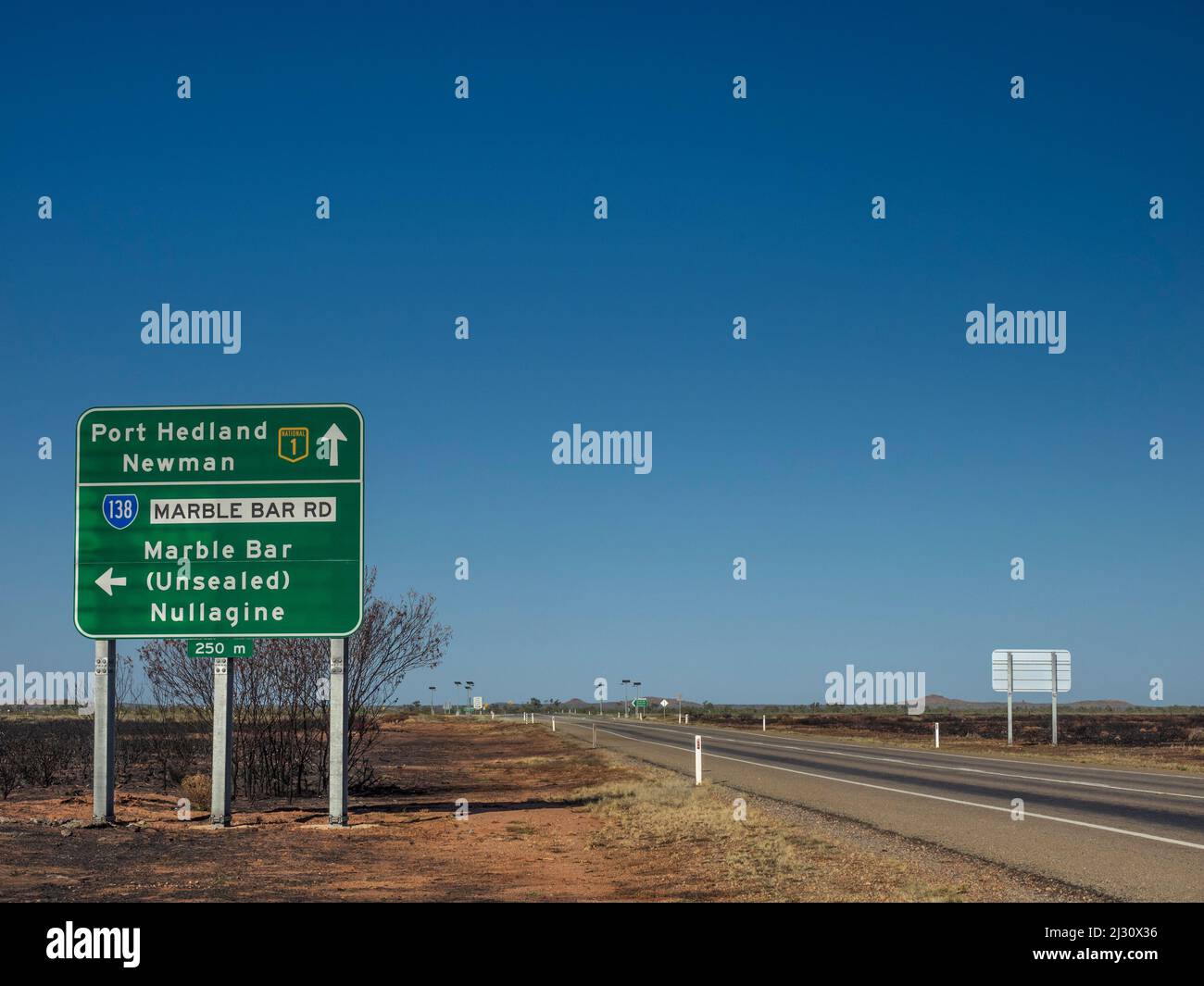 Marble Bar turn-off on the Great Northern Highway at Strelley near Port Hedland, Western Australia Stock Photo