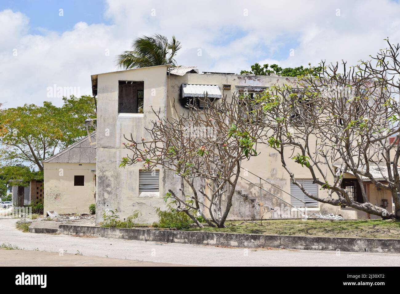 Abandoned house on Barbados beach Stock Photo Alamy