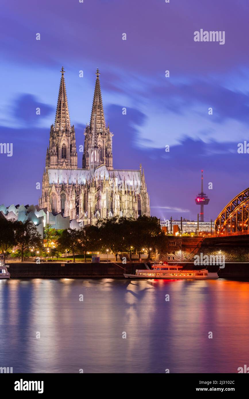 Cologne Cathedral, Altstadtufer, River Rhine, Cologne, Rhineland, North Rhine-Westphalia, Germany, Europe Stock Photo