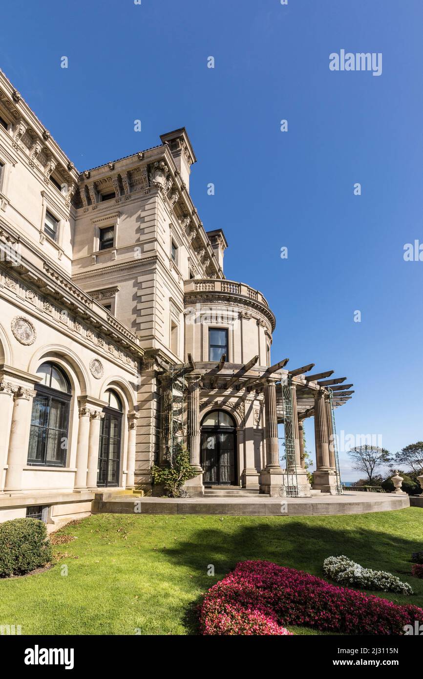 NEWPORT, USA SEP 23, 2017 the breakers is an old Newport Vanderbilt Mansion located on Ochre
