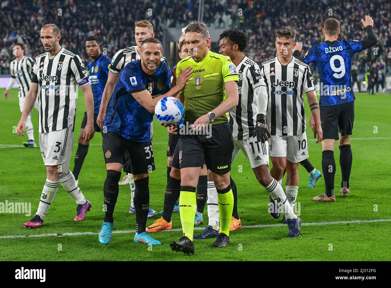 Referee danilo hi-res stock photography and images - Alamy