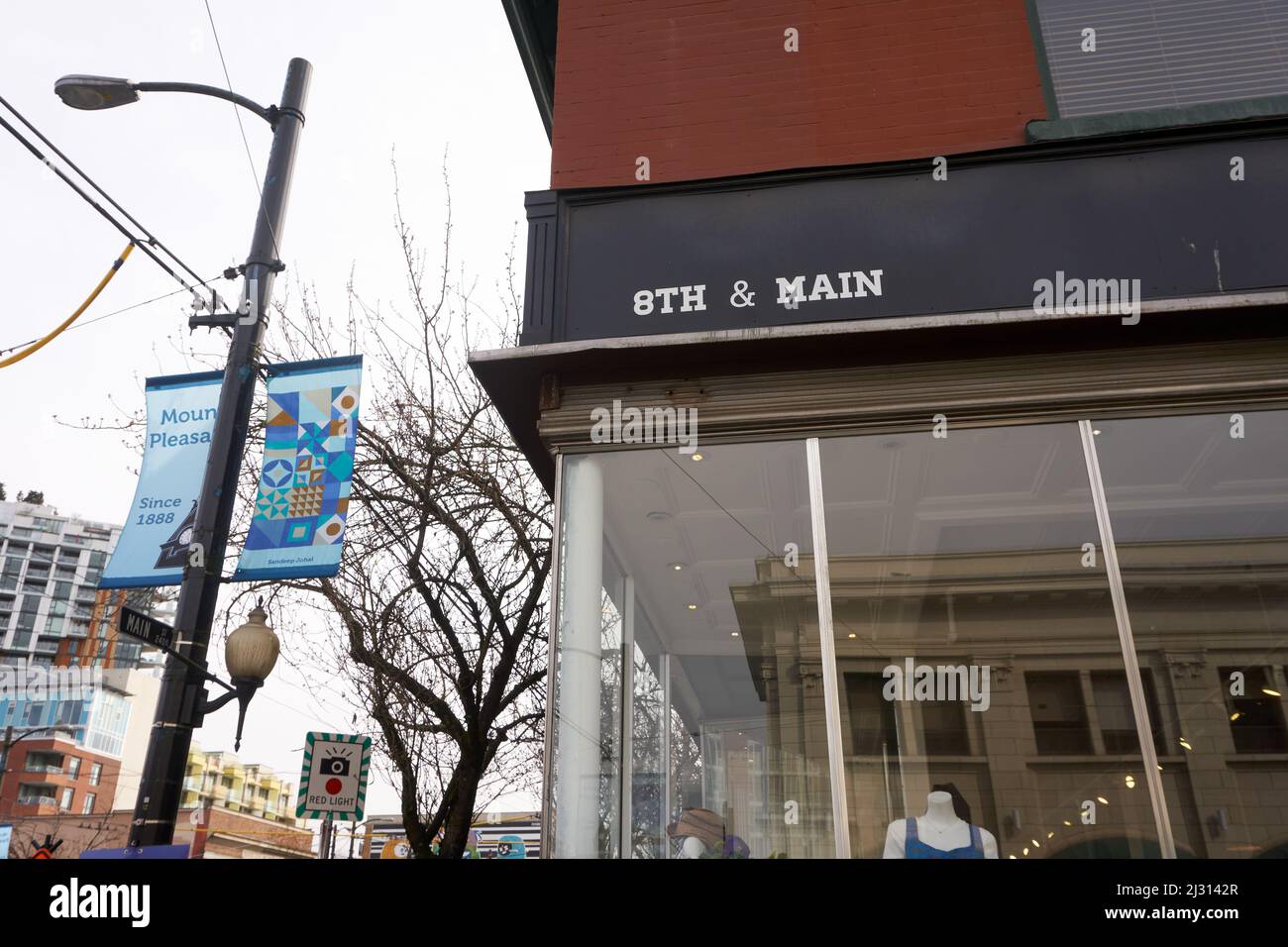 8th and Main clothing store on Main Street in the Mount Pleasant