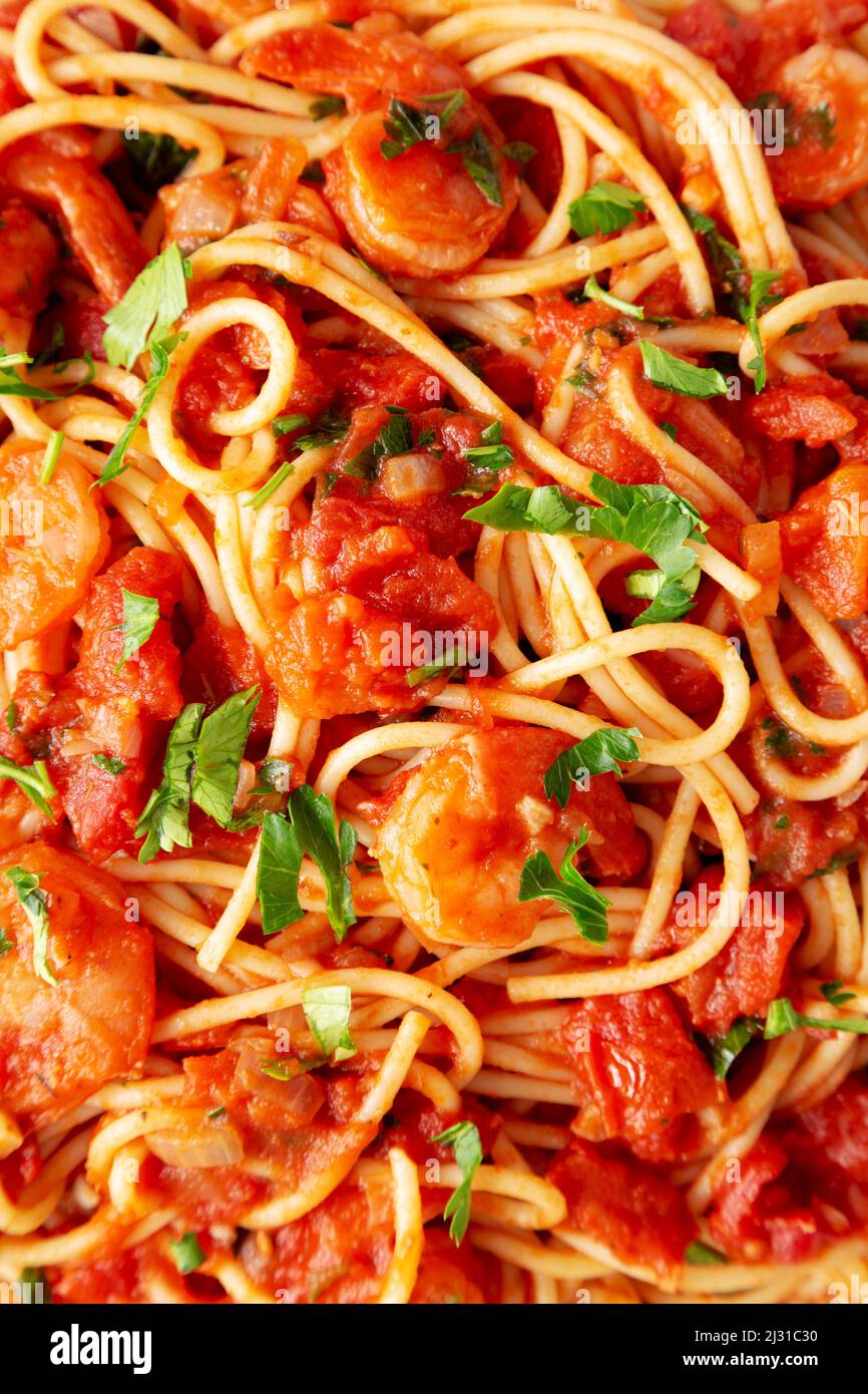 Homemade One-Pot Garlic Tomato Shrimp Pasta Stock Photo - Alamy