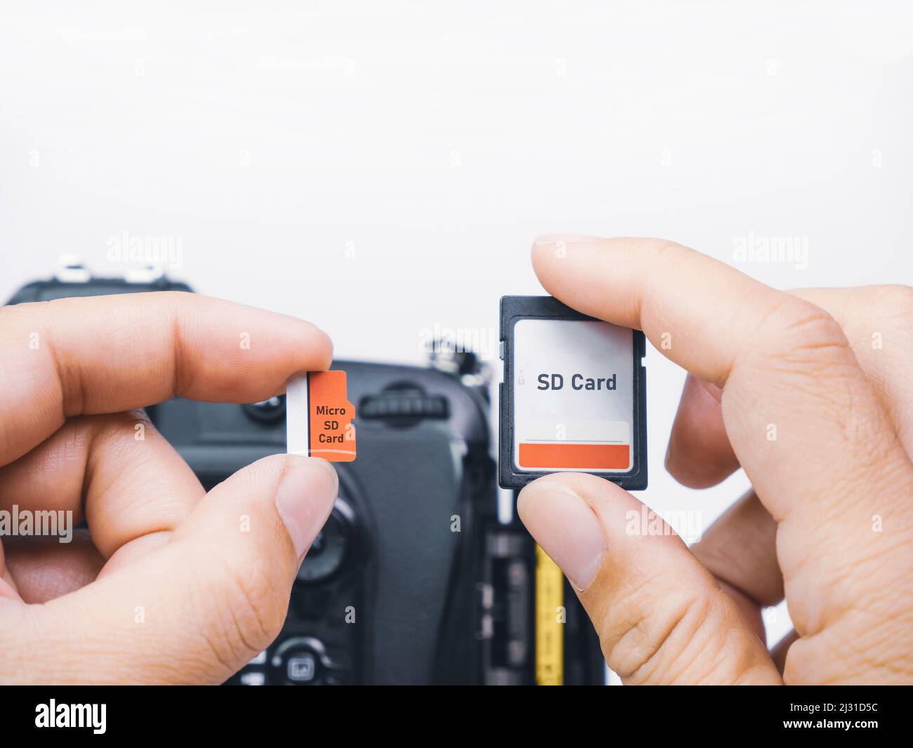 Memory micro SD and SD cards are compared for usage with digital DSLR