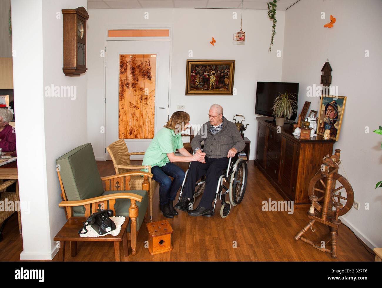 Medical attendant hi-res stock photography and images - Alamy