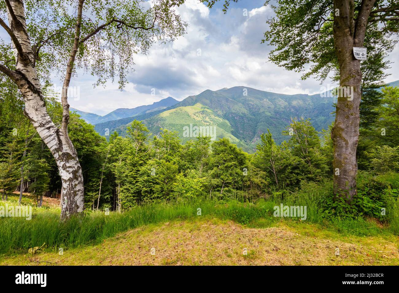View of the mountain village of Alpone di Curiglia. Curiglia con Monteviasco, Veddasca valley, Varese district, Lombardy, Italy. Stock Photo