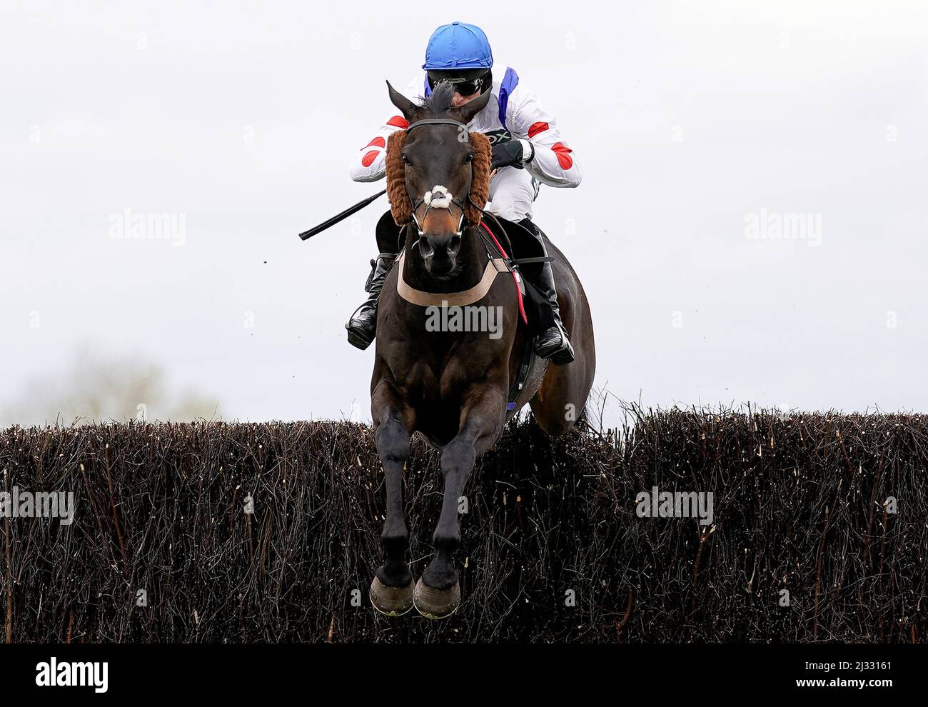File photo dated 08-04-2021 of Clan Des Obeaux ridden by Harry Cobden. Clan Des Obeaux can help ease Paul Nicholls ever closer to a 13th trainers’ title by taking the Betway Bowl Chase, one of four Grade One contests on the opening day of the Grand National meeting at Aintree. Issue date: Tuesday April 5, 2022. Stock Photo
