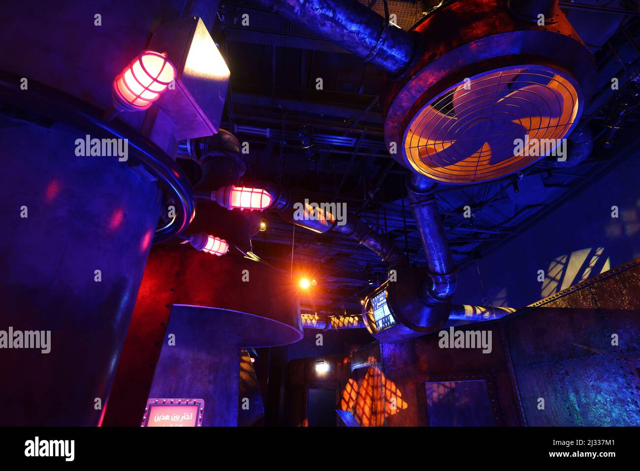 Moderne hallen hi-res stock photography and images - Alamy