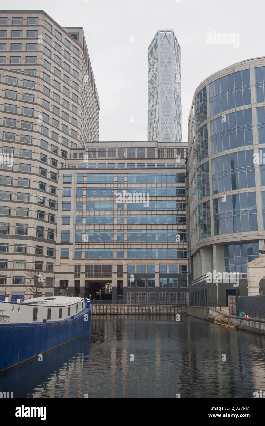 Docklands high rise architecture hi-res stock photography and images ...