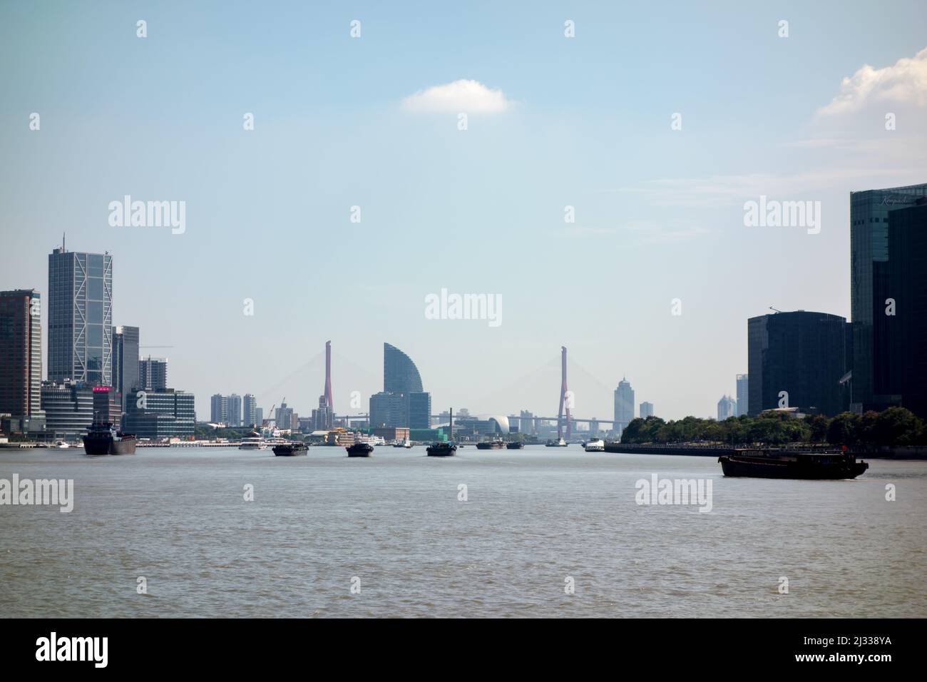 Boats on shanghai river hi-res stock photography and images - Alamy