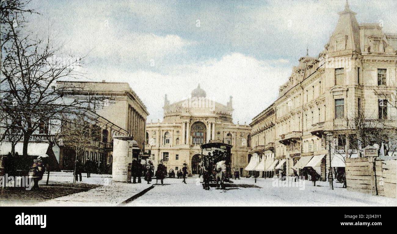 1900 ca , ODESSA , UKRAINE , RUSSIAN EMPIRE  : The  RICHELIEU STREET ( Rishelievska Street ) and the baroque facade of the Odessa Opera and Ballet Theater . The first opera house was opened in 1810 and destroyed by fire in 1873. The modern building was constructed by Fellner & Helmer in neo-baroque (Vienna Baroque) style and opened in 1887. The architecture of the luxurious audience hall follows the late French rococo style.  Original vintage postcard , unknown photographer . DIGITALLY COLORIZED . - OPERA HOUSE - TEATRO DELL'OPERA e BALLETTO NAZIONALE UCRAINO - FOTO STORICHE - HISTORY PHOTOS - Stock Photo