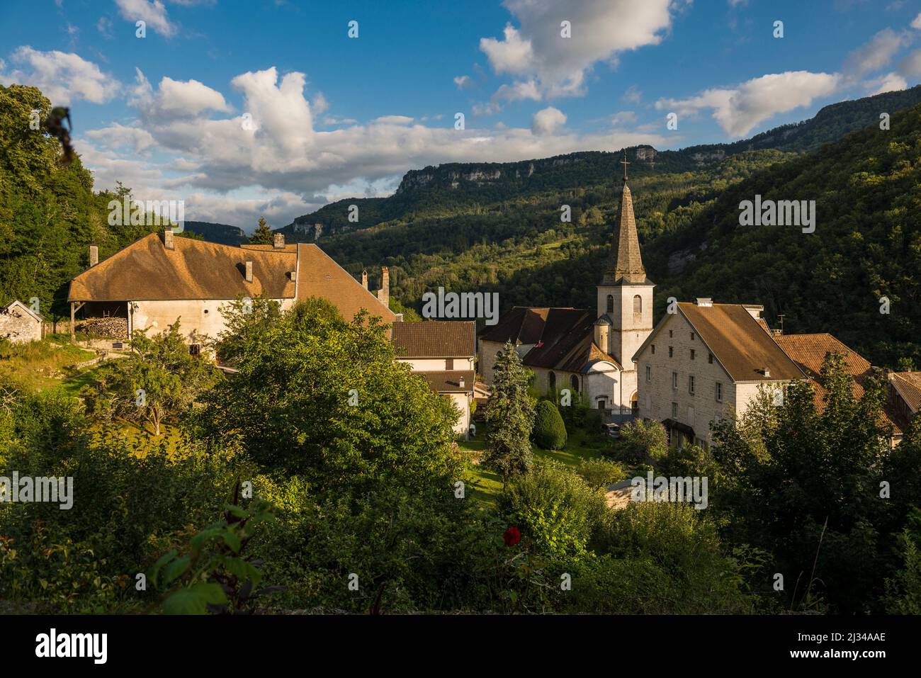 Lods, on the Loue, Doubs department, Bourgogne-Franche-Comté, Jura, France Stock Photo