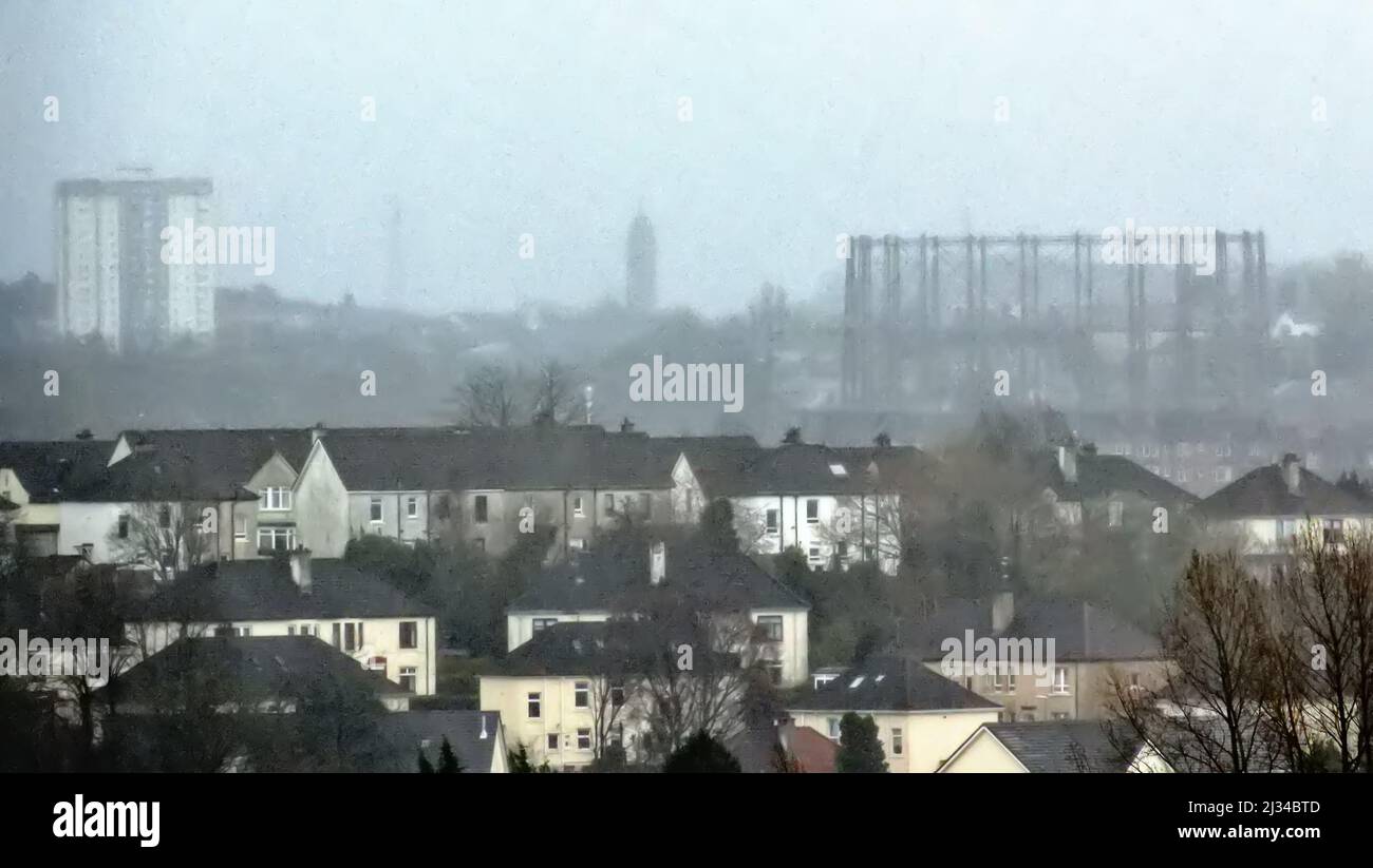 Glasgow, Scotland, UK 5th April, 2022. UK Weather Heavy rain gave