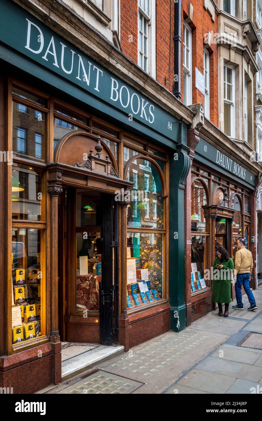 Daunt Books Marylebone London - Daunt Books bookshop at 83-84 Marylebone High Street London. Founded 1990 by James Daunt. Stock Photo