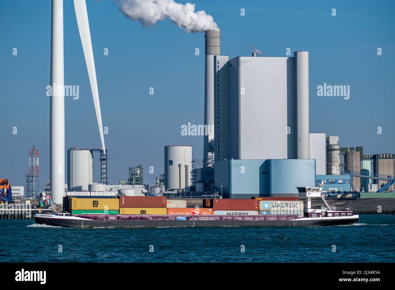 Uniper power plant Maasvlakte , coal-fired power plant, in the seaport of Rotterdam, the Netherlands, deep-water port Maasvlakte 2, on an artificially Stock Photo