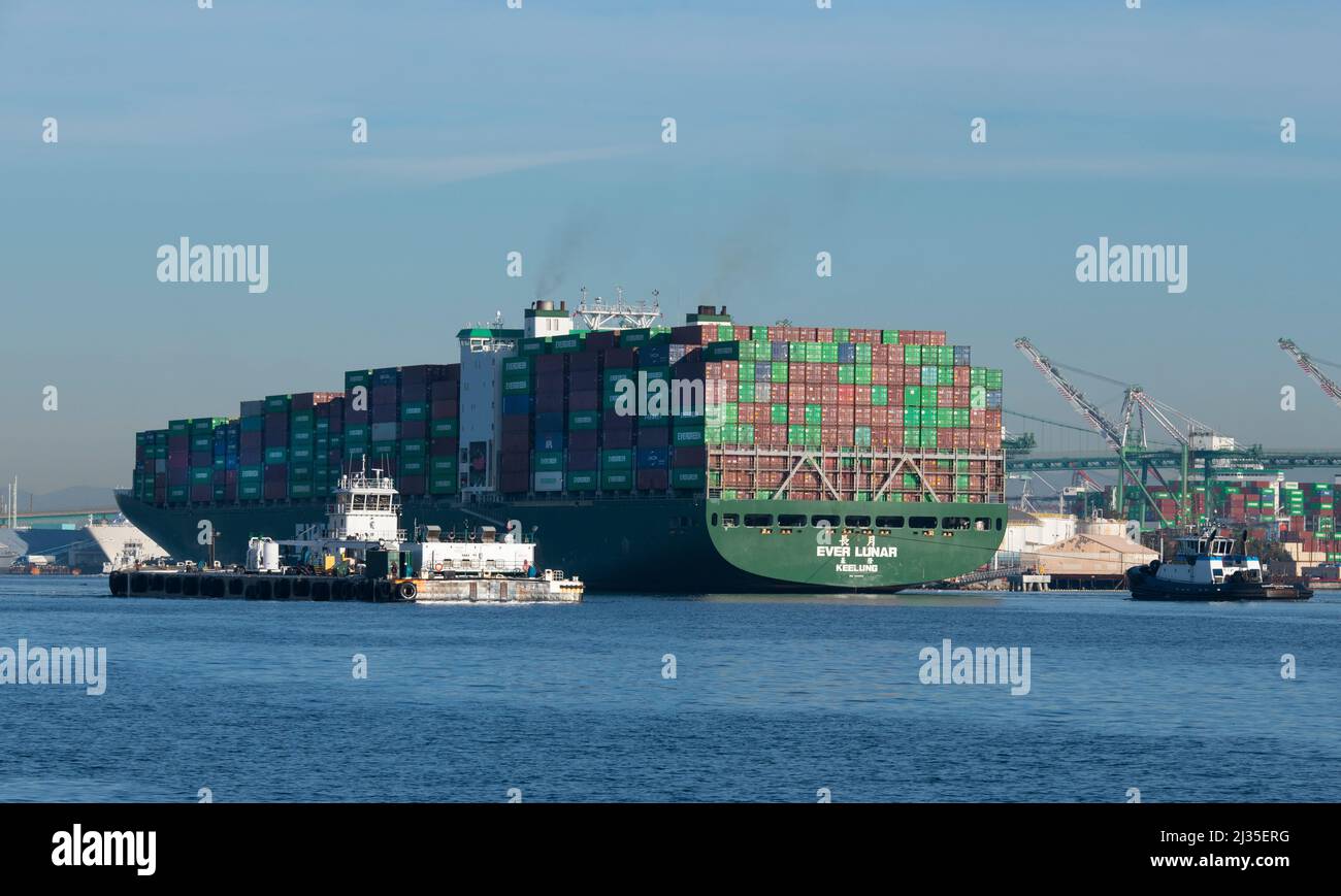 USA California Evergreen container ship EVER LUNAR arriving with