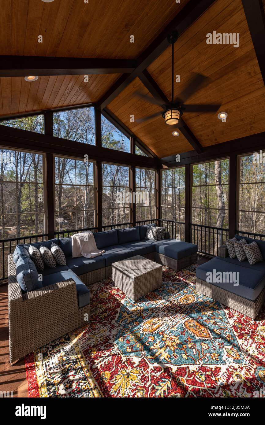 Screened porch deck hi-res stock photography and images - Alamy