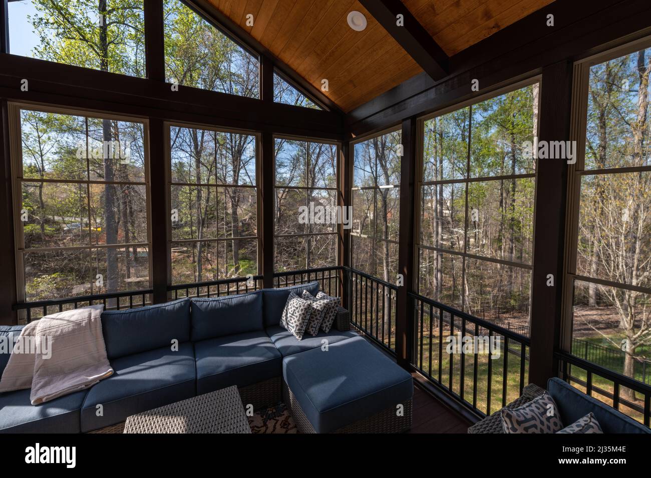 Screened porch deck hi-res stock photography and images - Alamy