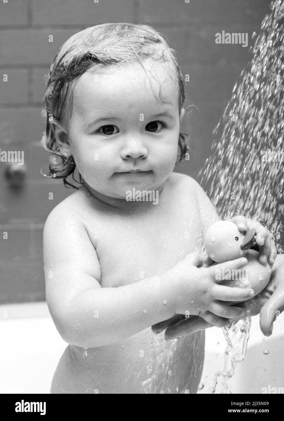 Bathing washing water bath splash Black and White Stock Photos & Images