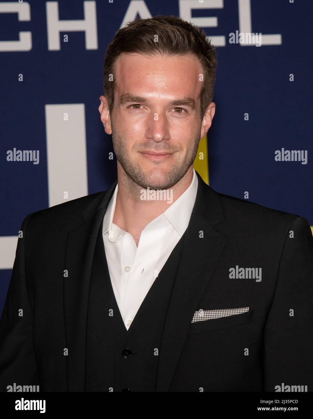 April 4, 2022, Los Angeles, California, USA: Andy Favreau attends Los