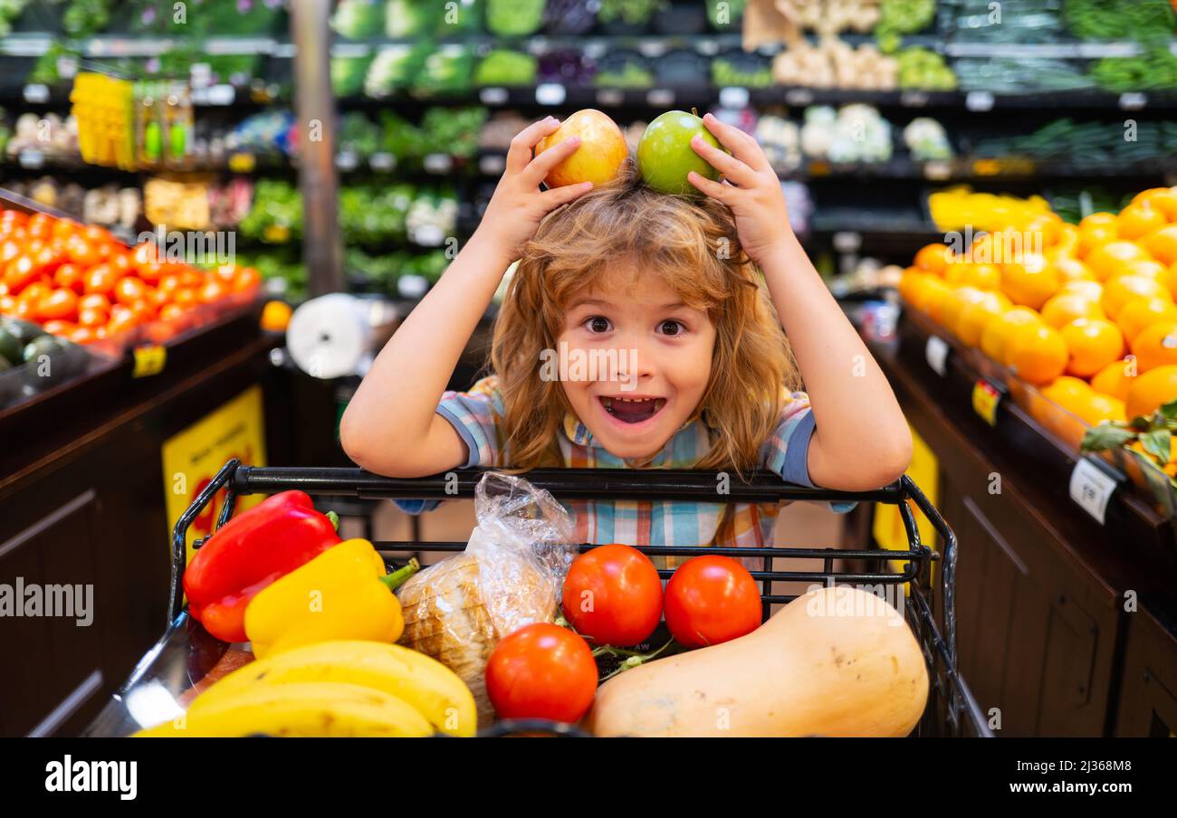 Budva, Montenegro - 17 march 2021: A child with a small trolley in the  supermarket, go shopping with his mother. The family goes shopping Stock  Photo - Alamy