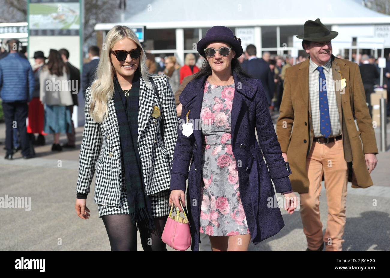 Day Four, Gold Cup Day at Cheltenham Racecourse Gold Cup Festival   Crowds    Pictures by Mikal Ludlow Photography  Tel; 07855177205  18-3-22 Stock Photo