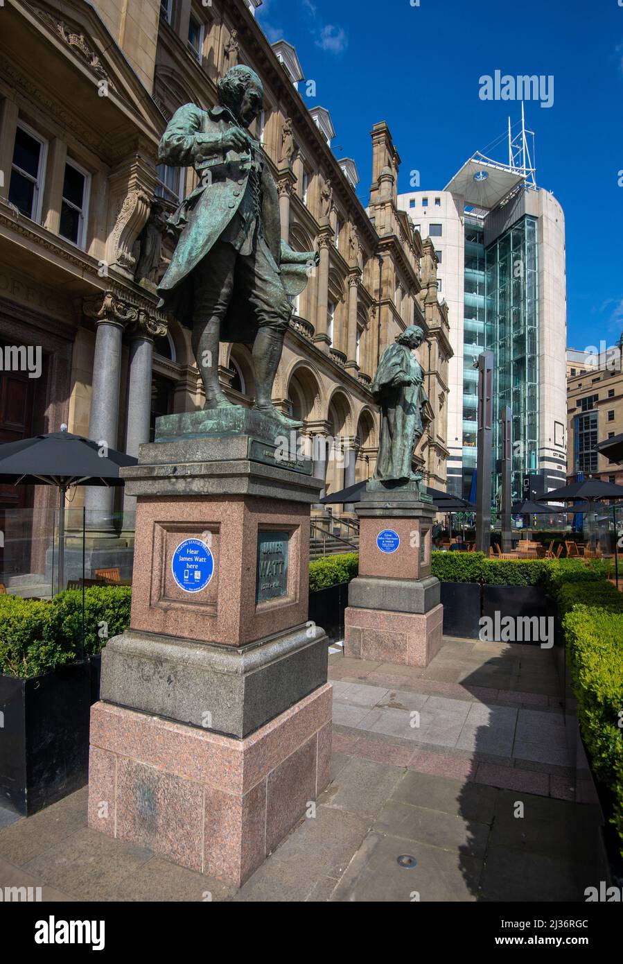 Statue of James Watt a famous engineer outside the former General Post Office in City Square, Leeds, West Yorkshire, England, UK Stock Photo