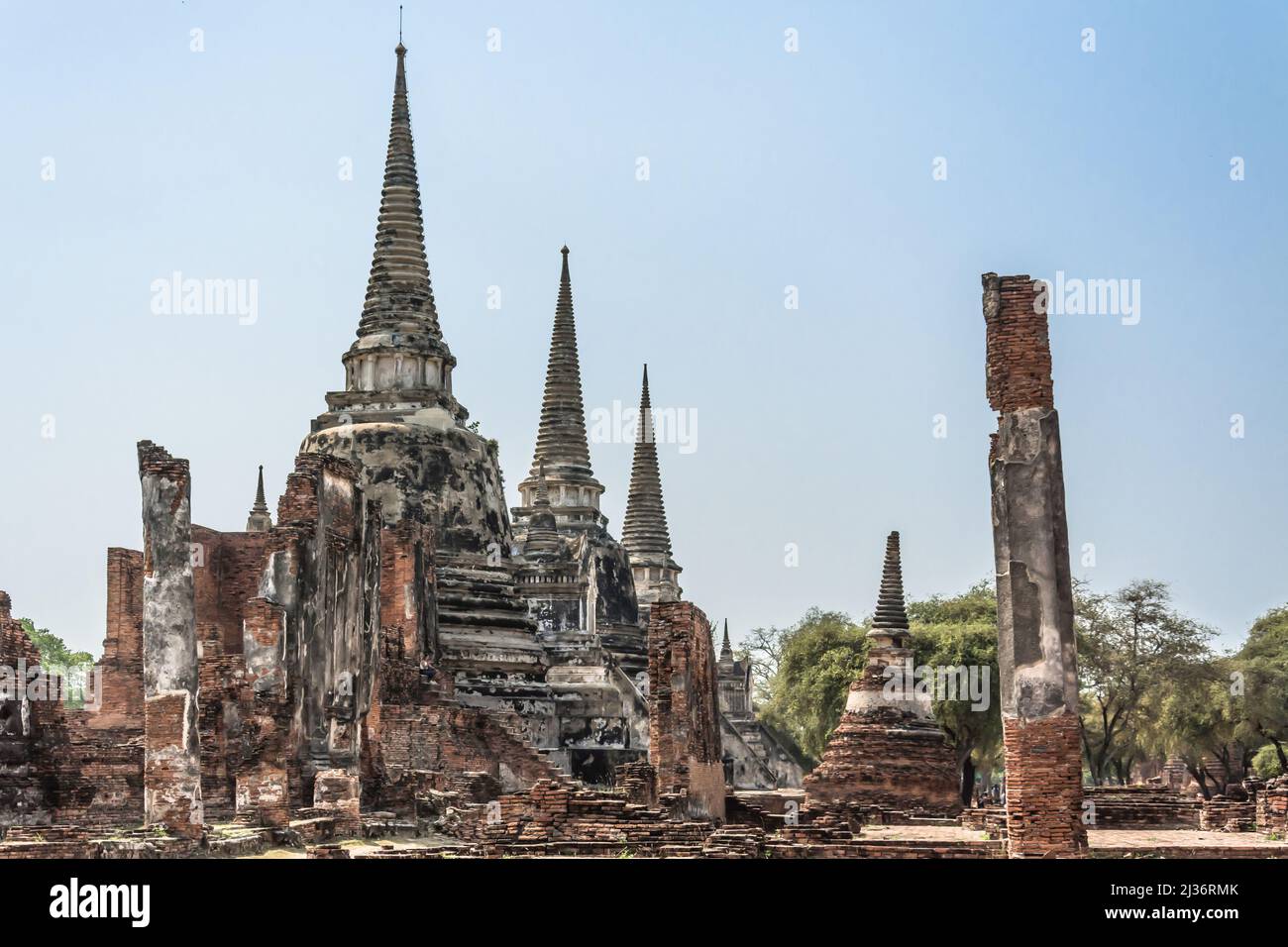 THAILAND Ruins and Antiques at the Ayutthaya Historical Park Tourists