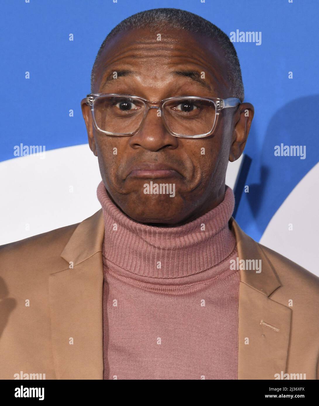 Los Angeles, USA. 05th Apr, 2022. Tommy Davidson arrives at the SONIC