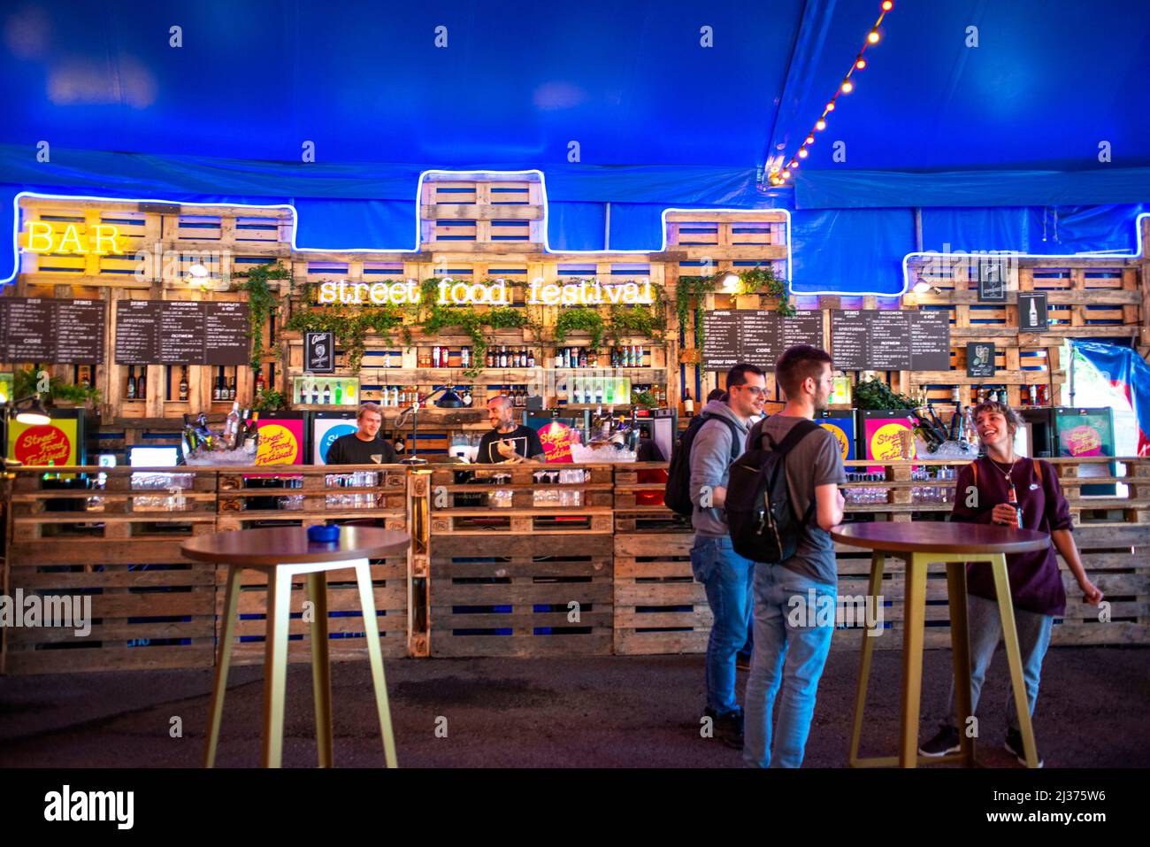 Street Food Festival im Zürich Hauptbahnhof. Zurich Street Food Park in