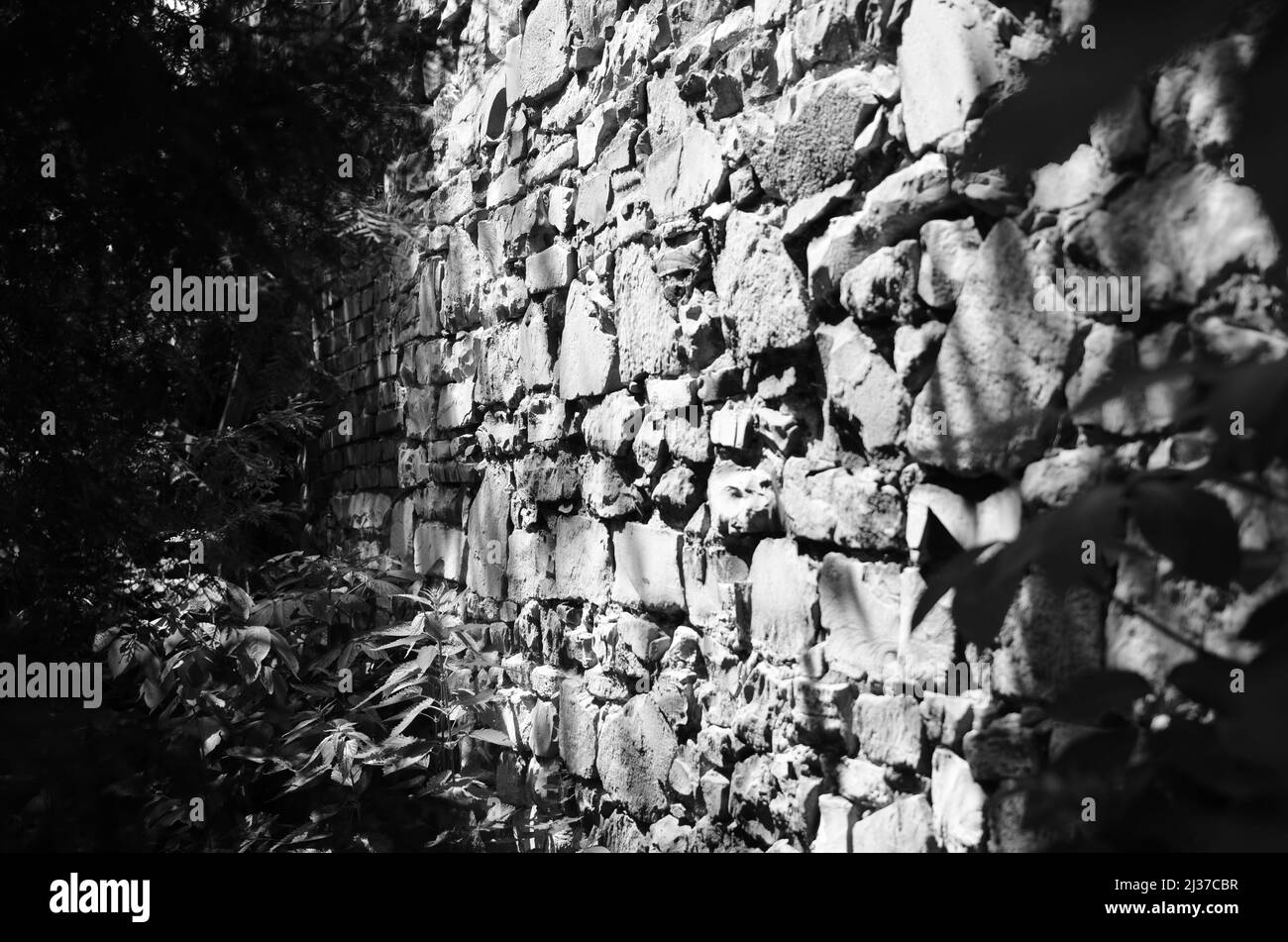 Building stone wall Black and White Stock Photos & Images - Alamy