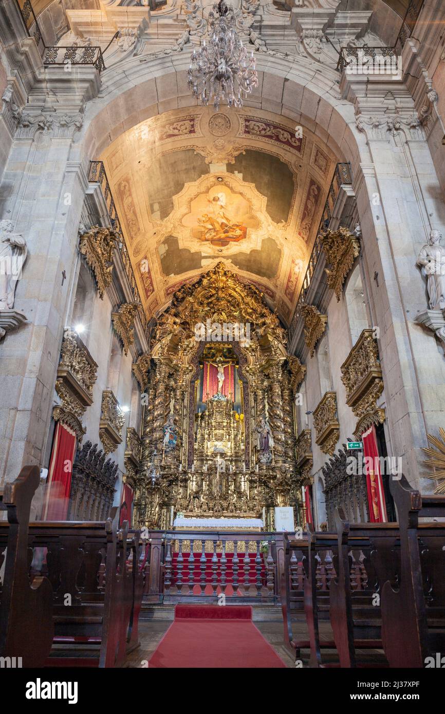 Europe, Portugal, Porto, Interior of The Catholic Church of Our Lady of Carmo (Igreja do Carmo) looking towards the Golden Altar. Stock Photo