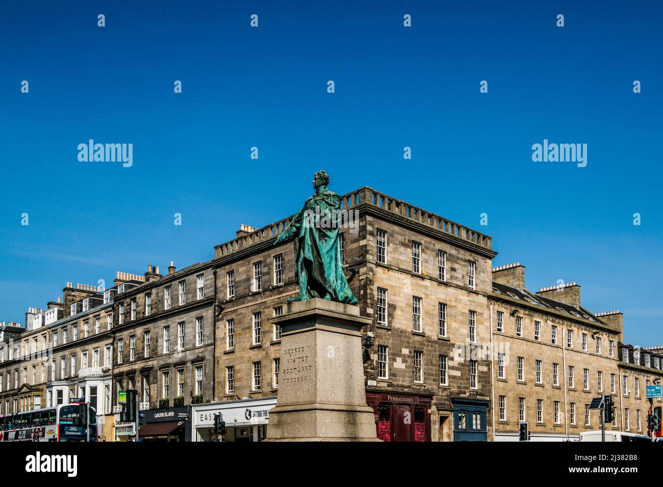 Statue of IV, Street, Edinburgh, United Kingdom Stock