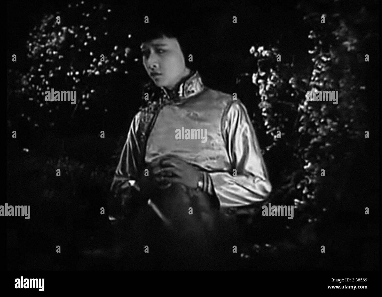 The Toll Of The Sea 1922 starring Anna May Wong directed by Chester M ...