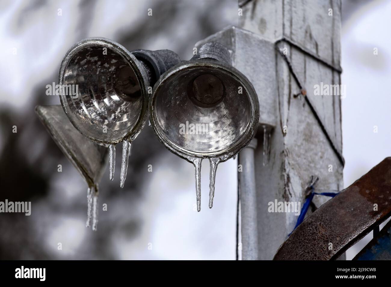 Frozen outdoor light fixture Long Island New York Stock Photo Alamy